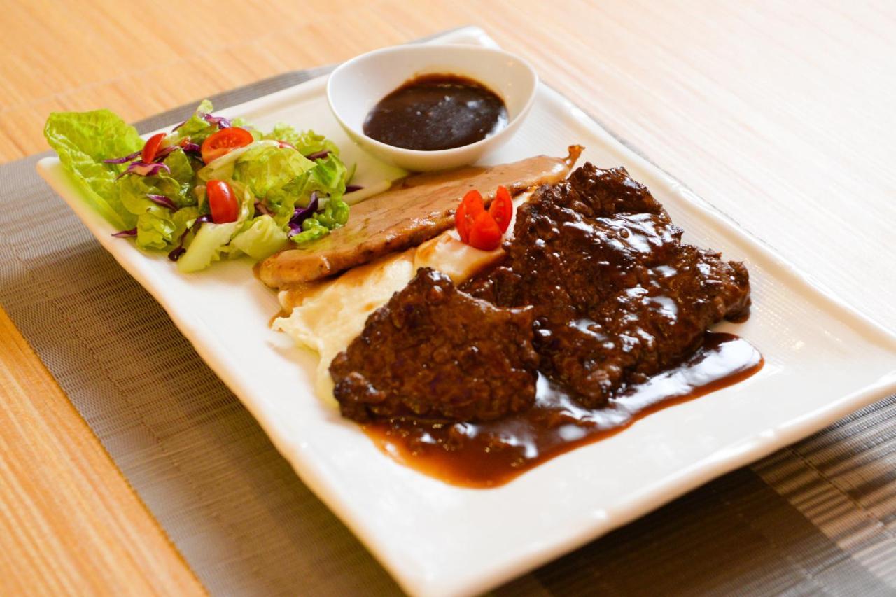 胡鲁马累 Osmium酒店 外观 照片